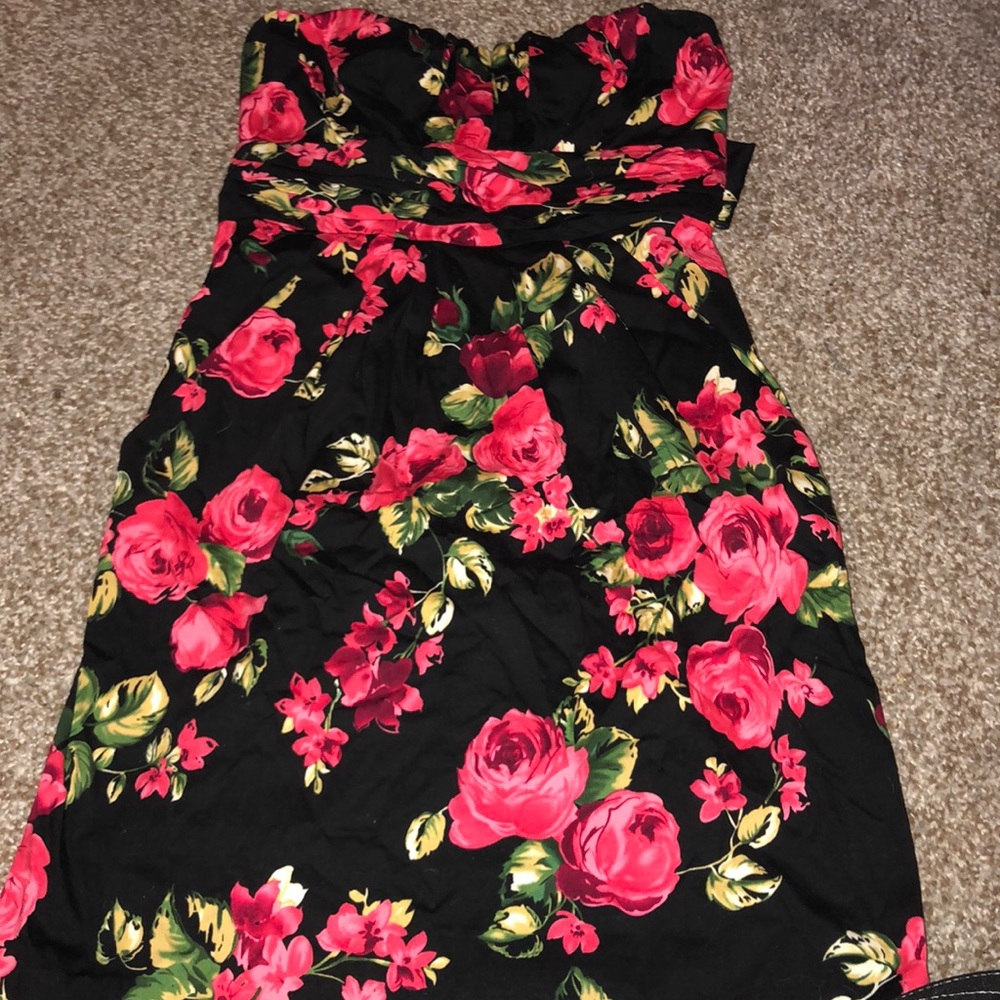 Strapless dress